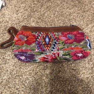 Nena & co clutch-new without tags